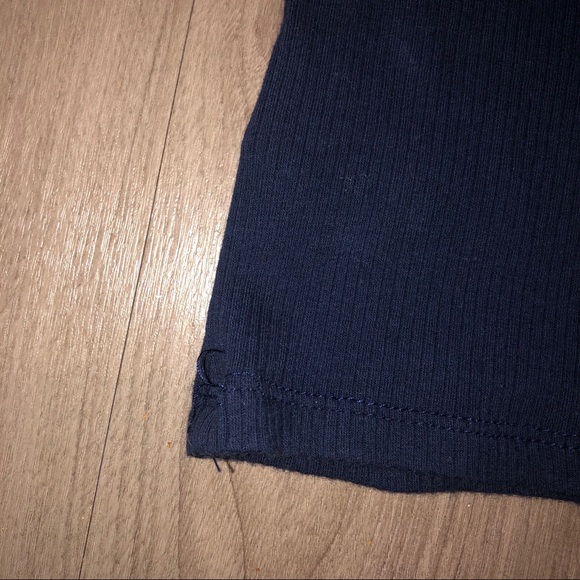 U2B Ripped tank top - Picture 5 of 5